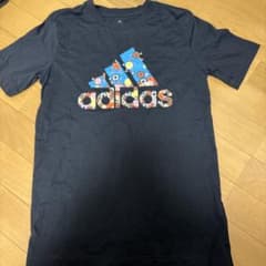 adidas 花柄ロゴ Tシャツ 160サイズのサムネイル