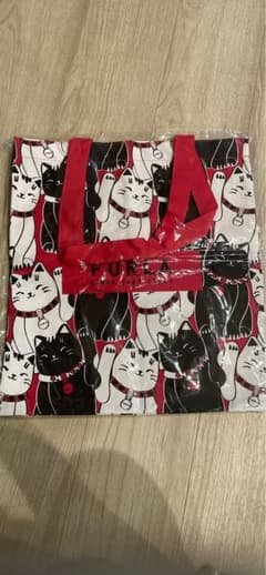 猫柄　FURLA LITTLE CAT'S トートバッグのサムネイル