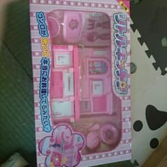 おままごとキッチンのオモチャのサムネイル