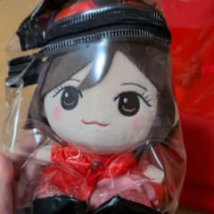 赤い衣装のぬいぐるみマスコットのサムネイル