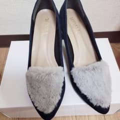 お値下げ！新品！！ヴィヴィアンのファーパンプス♡のサムネイル
