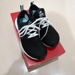 New Balance ブラック スニーカーのサムネイル