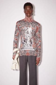 Acne Studios ファネルネックTシャツのサムネイル