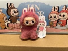 POPMART ラブブ イニシャル Qのサムネイル