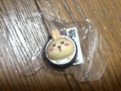 ペ*ネ様 ちいかわ　くら寿司 キーホルダー チャーム　うさぎ　びっくらぽんのサムネイル
