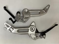 ホンダGROM 純正ステッププレート＆メインステップ＆ペダル　左右セット未使用品のサムネイル