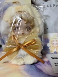 POP MART SKULLPANDA ぬいぐるみのサムネイル