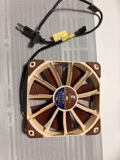 Noctua NF-F12 5V PC用ファン 本体のサムネイル