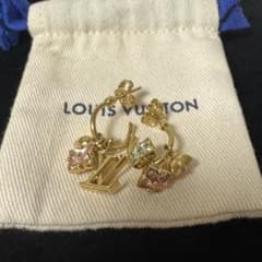 ルイヴィトン ピアス ブックル ドレイユ フープ ルルグラム M00787