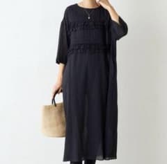 【美品】BEARDSLEY ビアズリー フロントフリル　ワンピース　コットン 美品】BEARDSLEY ビアズリー フロントフリル ワンピース コットン