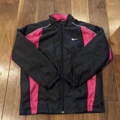 Nike ジャケット Mサイズ ブラック ピンクのサムネイル