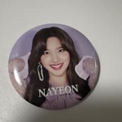 twice ナヨン 缶バッジ - メルカリ