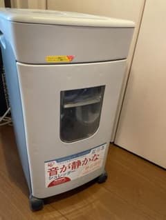 アイリスオーヤマ ペーパー シュレッダー SCA406HDのサムネイル