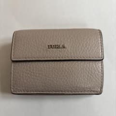 FURLA 三つ折り財布 グレージュのサムネイル
