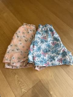 UNIQLO 花柄ハーフパンツ 2枚セットのサムネイル