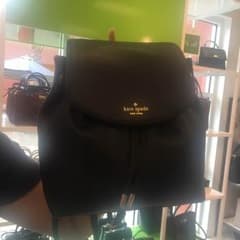 新品 ケイトスペード リュック 黒 正規店購入のサムネイル