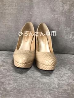 パンプスのサムネイル