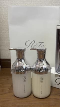 【新品未使用】ReFa ミルクプロテインシャンプー＆トリートメントセットのサムネイル