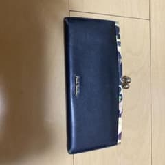 ポールスミスの長財布のサムネイル