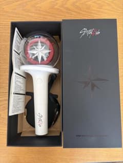 Stray Kids OFFICIAL LIGHT STICK VER.2のサムネイル