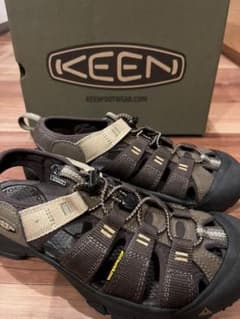 ★チュワパネ様専用★  新品★ KEEN キーン ニューポート　26.5㎝のサムネイル