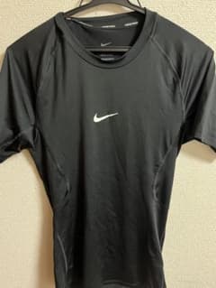未使用です Nike Pro ブラック ショートスリーブのサムネイル