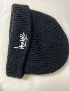 stussy ニット帽のサムネイル