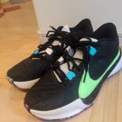 Nike バスケットボールシューズ 黒/緑/青/紫　26.5のサムネイル