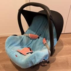 ★tack様専用★マキシコシ☆チャイルドシート☆専用カバー付きのサムネイル
