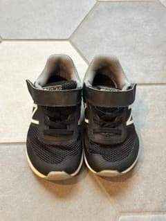 New Balance キッズ　スニーカー ブラック　14.0cmのサムネイル