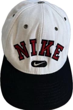 90sビンテージNIKE刺繍ロゴswooshつば裏緑キャップハトメメタルボタン