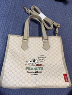 新品PEANUTS 70周年記念 2WAYスクエアバッグのサムネイル
