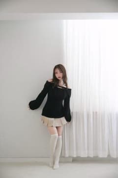 Aura cable knit tops andmary - メルカリ