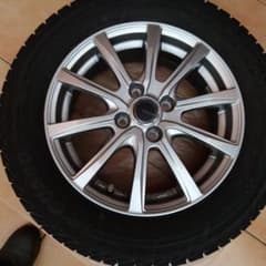 スタッドレスタイヤ 185/65R15 IG52　4本セットのサムネイル