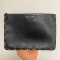 【値下げ中】ジバンシー　クラッチバッグのサムネイル