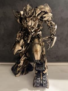 threezero DLX メガトロン トランスフォーマーのサムネイル
