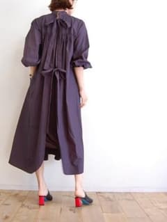 レオン様専用トーマスマグパイ　バックリボンワンピース　美品のサムネイル
