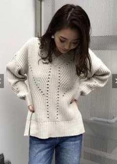 ENVYM VネックアイレットKNITのサムネイル