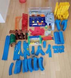 【おはる様専用】プラレール線路　まとめ売り　ガチャッとアクションステーションのサムネイル