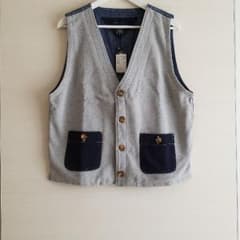 ツヨシさま☆新品未使用タグ付　TOMMY HILFIGER　ジレ　ベストのサムネイル