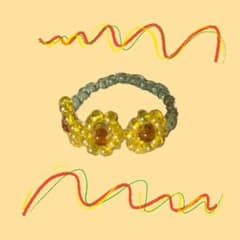 ハンドメイド ひまわり ビーズリングのサムネイル