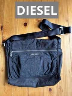 DIESEL ダークブルー メッセンジャーバッグ DIESEL archive y2k 斜め掛け ロゴ メッセンジャーバッグ - メルカリ