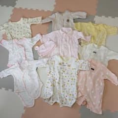セット売り‼️肌着 ロンパース 女の子(60～70cm)のサムネイル