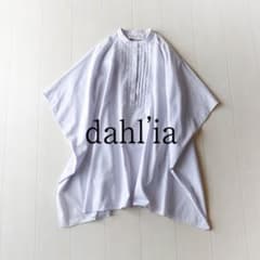 美品 ダリア 2,3万円 ふんわりピンタックシャツ ブラウス dahl