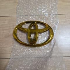 トヨタ ゴールドエンブレムのサムネイル