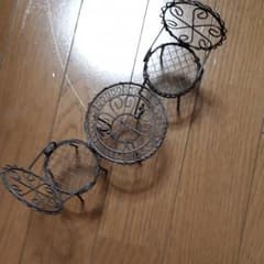鉄のテーブルと椅子のサムネイル