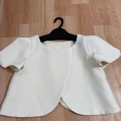 maison de dolce レディ　ヨーク　ブラウス　クロップド　シャツ maison de dolce レディ ヨーク ブラウス クロップド - メルカリ