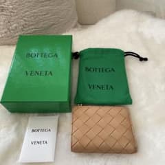 Bottega Veneta 二つ折り財布 ベージュのサムネイル