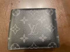 Louis Vuitton ブラック 二つ折り財布のサムネイル