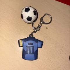 サッカーボールとユニフォームキーホルダーセットのサムネイル